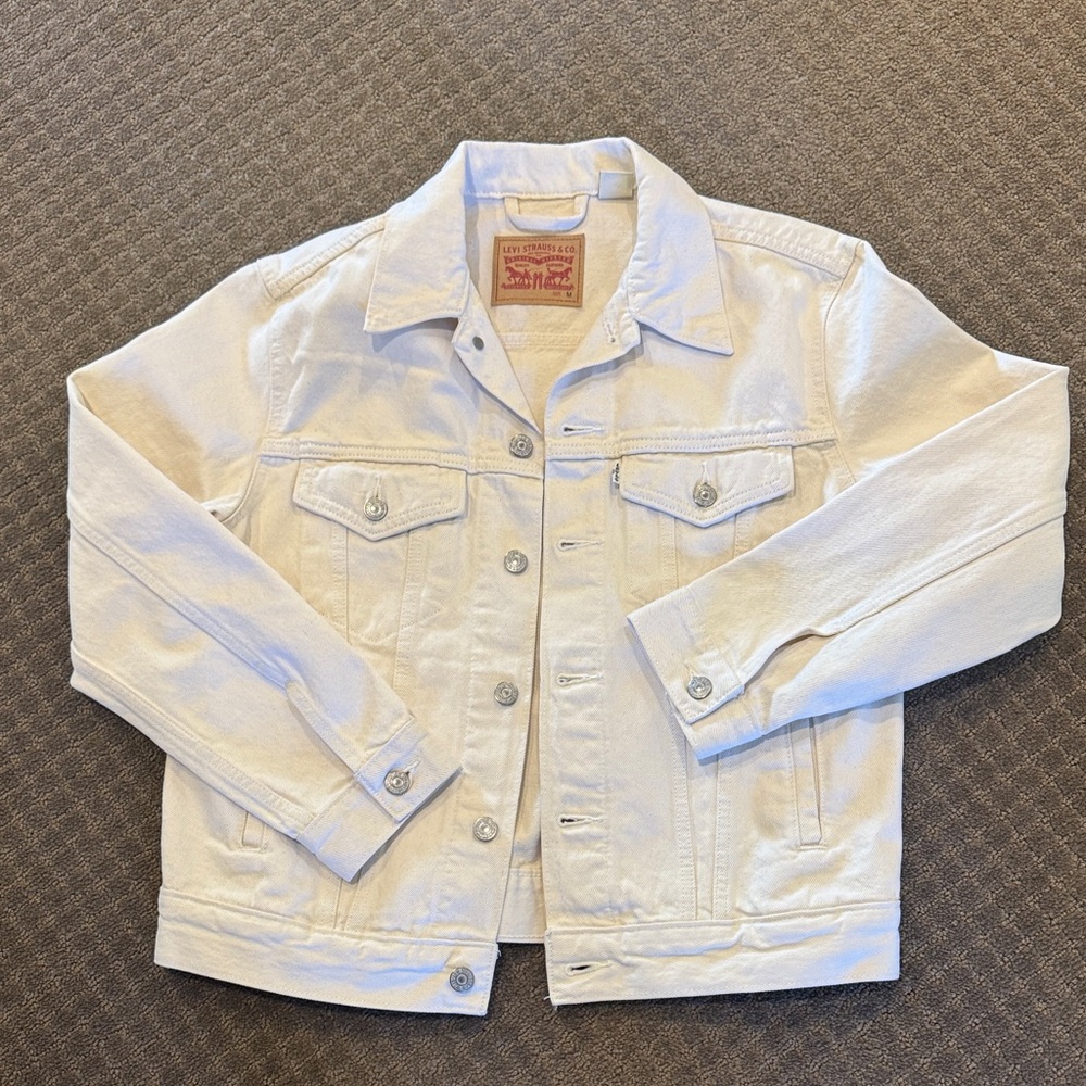 Women’s LEVIS cream off white denim jacket